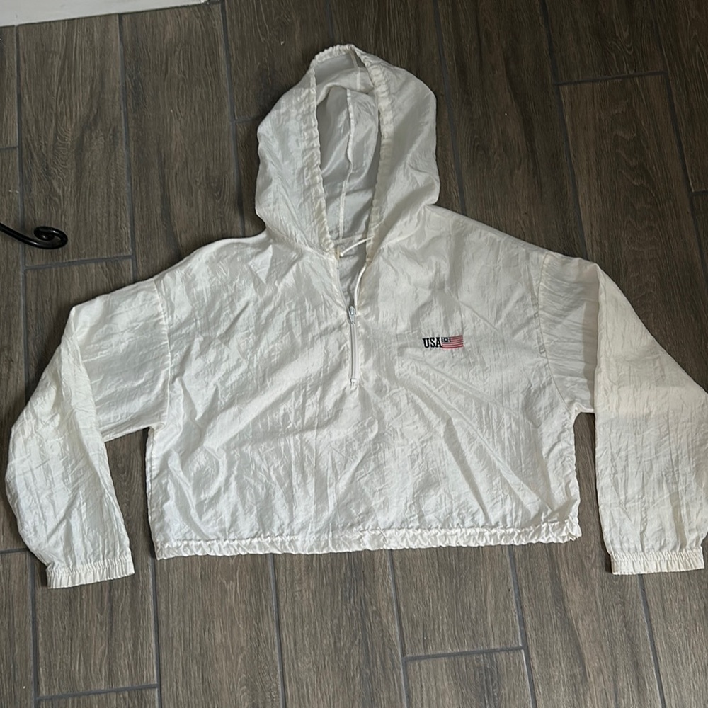 Pro Spirit Vintage White Hooded Windbreaker with USA Logo. Size Medium.